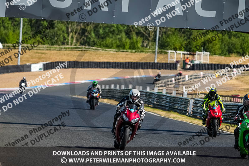 enduro digital images;event digital images;eventdigitalimages;mallory park;mallory park photographs;mallory park trackday;mallory park trackday photographs;no limits trackdays;peter wileman photography;racing digital images;trackday digital images;trackday photos